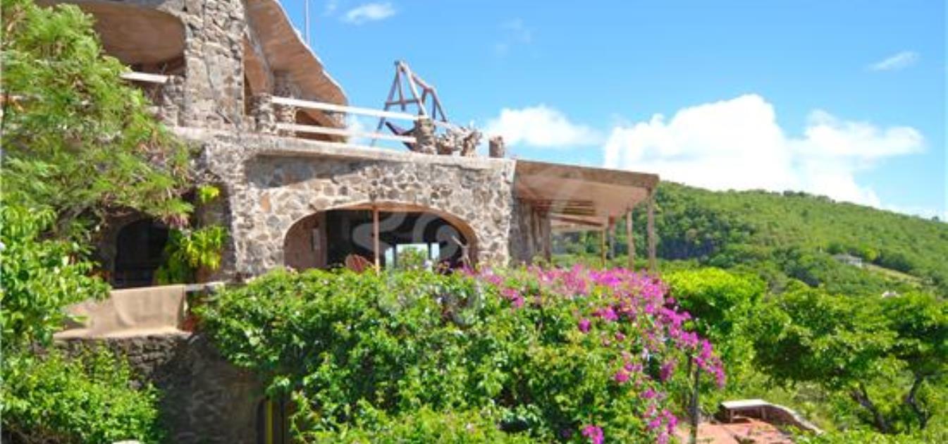 vacation-rentals/st-vincent-and-the-grenadines/bequia/moonhole/tranquility-villa