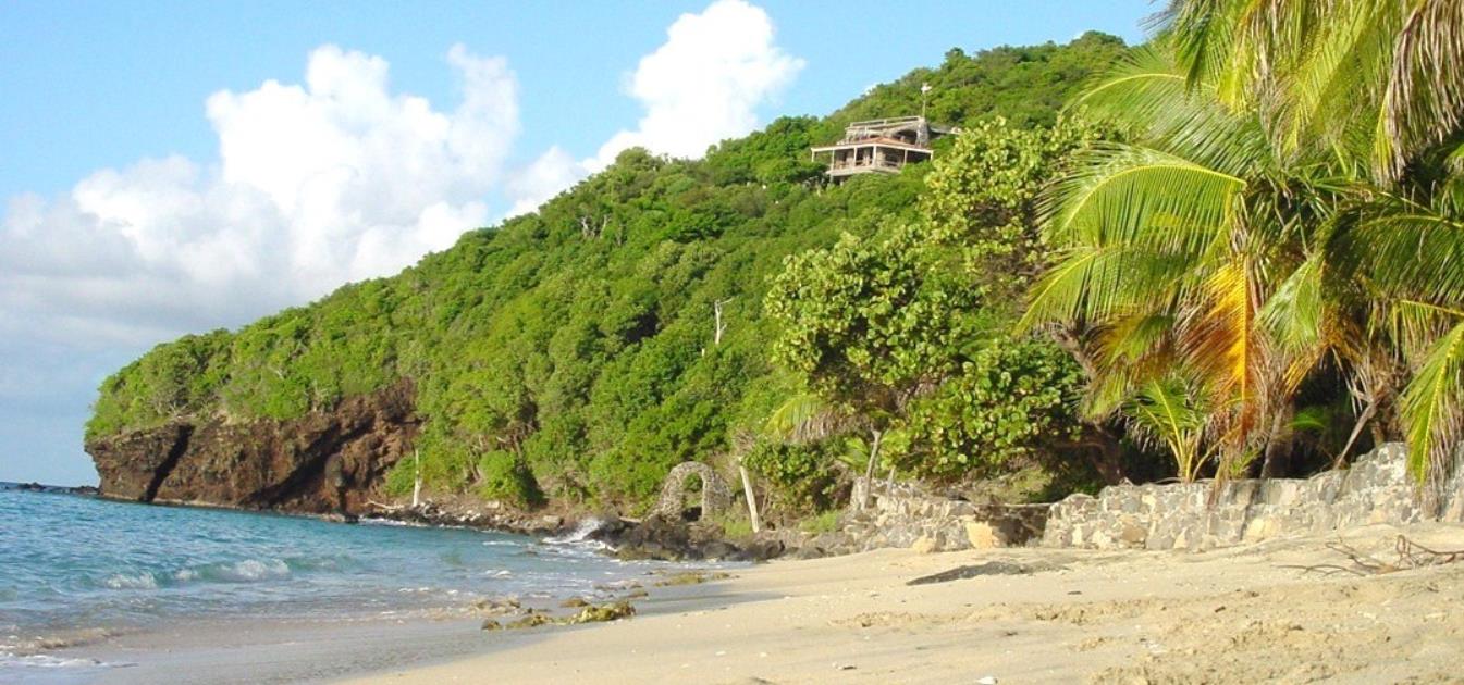 vacation-rentals/st-vincent-and-the-grenadines/bequia/moonhole/tranquility-villa